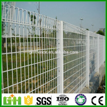 GM Free sample hot sale galvanized mesh fence